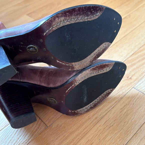 Frye Distressed Leather Heel - Mary Jane or Betty T Strap - Picture 4 of 6